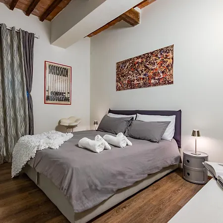 900mt Dalla Torre Di - Cortile, Wifi E Netflix * Pisa