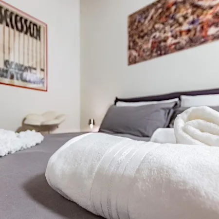 Apartment 900mt Dalla Torre Di - Cortile, Wifi E Netflix *