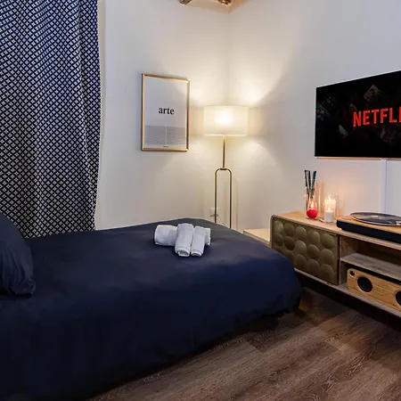 Apartment 900mt Dalla Torre Di - Cortile, Wifi E Netflix *