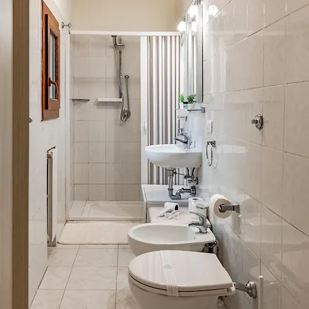 900mt Dalla Torre Di - Cortile, Wifi E Netflix