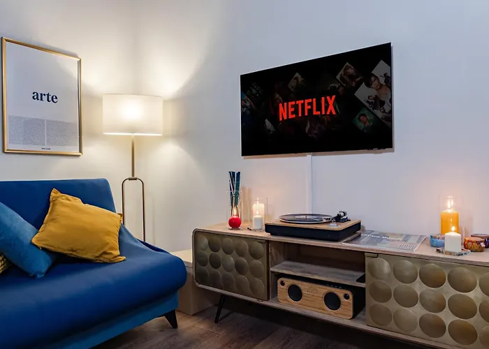 Apartment 900mt Dalla Torre Di - Cortile, Wifi E Netflix